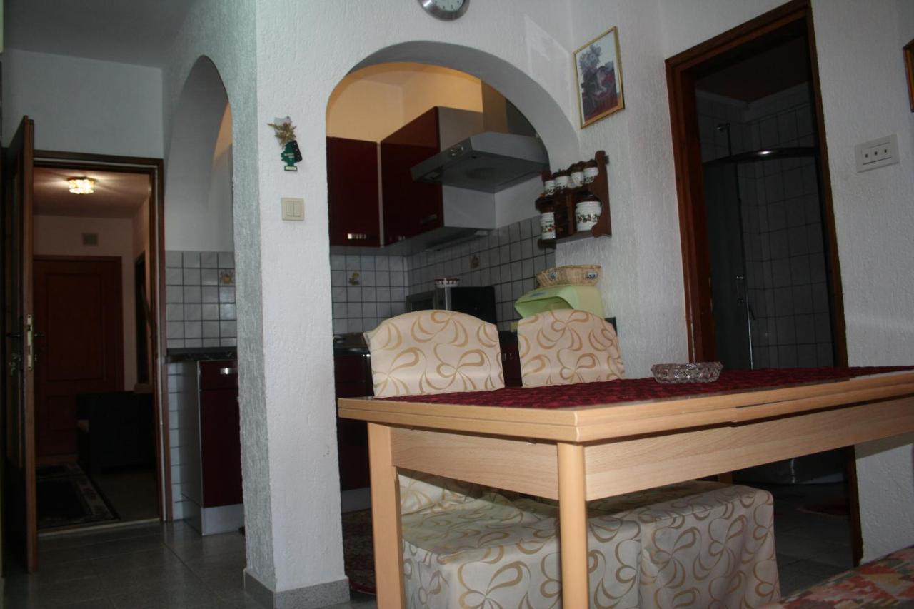 Apartmani Jankov Veglia Exterior foto